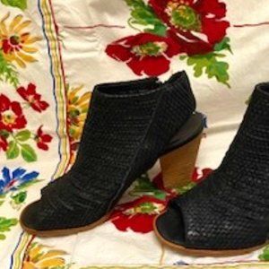 Paul Green Alexandra Black Snake Peep-toe Shoes